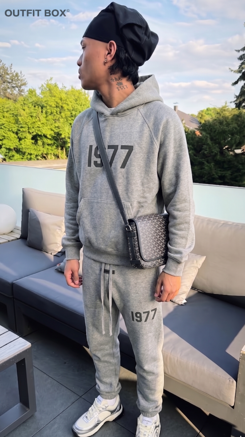 1977 Grey - Outfit Box.